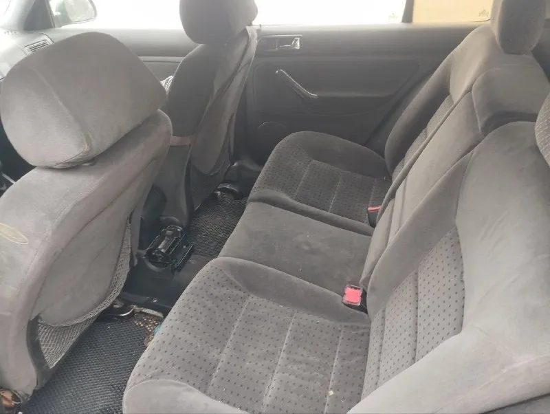 Продам: volkswagen golf 4 1.6 (akl) бензин. кпп механика. пробег 112 000 км. год 1998 г. работает хорошо. состояние сел - поехал. ходовка перебрана, тормоза обслужены, колодки тормозные заменил, масла двс фильтра заменено. цена 250 000₽. осмотр: макеевка +79497255044 📞 звоните: +7(949)7255044 - фотография - 7