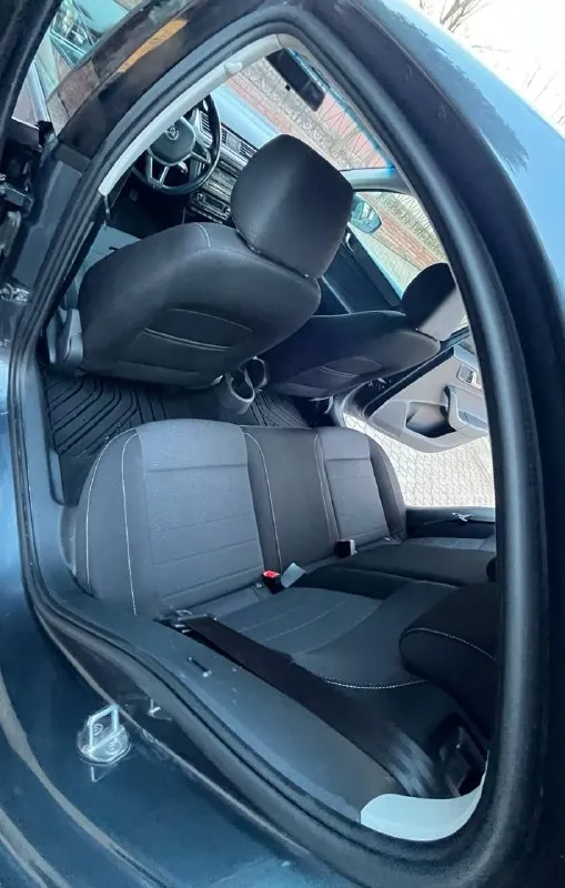 Skoda rapid без окрасов ! все стекла родные ! год 2015г кузов лифтбек мотор 1.6 бензиновый мрi (атмосферный) коробка механика 5ст. передний привод пробег 190.000 тыс. км (родной ) автотека зеленая 🧤 2 хозяин! комплектация климат контроль! подогрев сидений ! круиз контроль ! 4 эл. стеклоподъёмника ! бортовой компьютер ! обогрев заднего стекла! эл. зеркала с подогревом корректор фар! дхо! сигнализация ! би лэд в фарах! лэд птф! разъемы под aux usb! разъем 12v! магнитола bluetooth! мульти руль ! литые диски r15! 2 ключа ! ✅донецк. стоимость 950.000 торг!!! тел. +7 (949)5905326 - фотография - 4