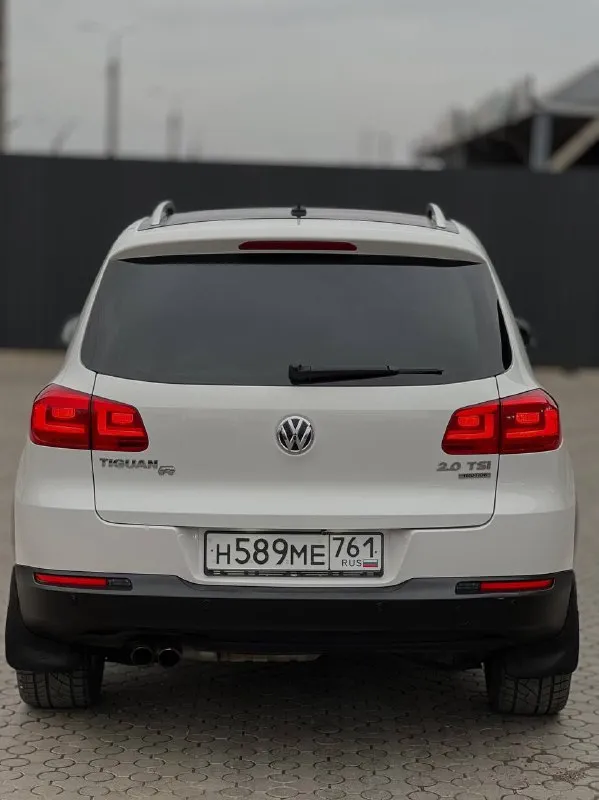 Продам автомобиль, volkswagen tiguan, 2.0 tsi, 2012 год выпуска, авто в отличном состоянии, не бит, не крашен, полностью обслужен, мотор, коробка, в идеале, по ходовой части полностью обслужен, максимальная комплектация, пробег 198 000 тыс. км. г. мариуполь рассмотрю обмен. цена 1 290 000 рублей торг хорошему человеку. +79490908280 +79494969176 - фотография - 6