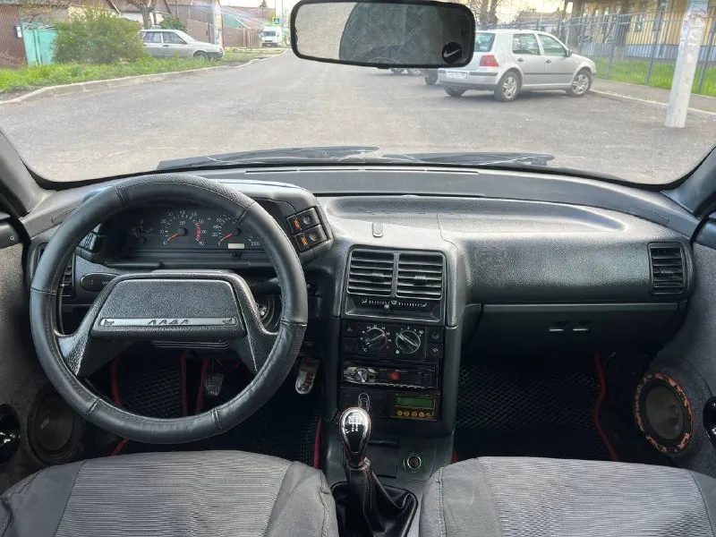 Продам автомобиль, ваз 2112 2006 год, двигатель 16 кл, 124, автомобиль в отличном состоянии, вложений не требует вообще, двигатель коробка в идеале, по ходовой части без нареканий, днище пороги целые, с документами полный порядок, пробег 205 тыс. км. г. мариуполь цена 237 000 р торг рассмотрю обмен +79494969176 +79490908280 - фотография - 7