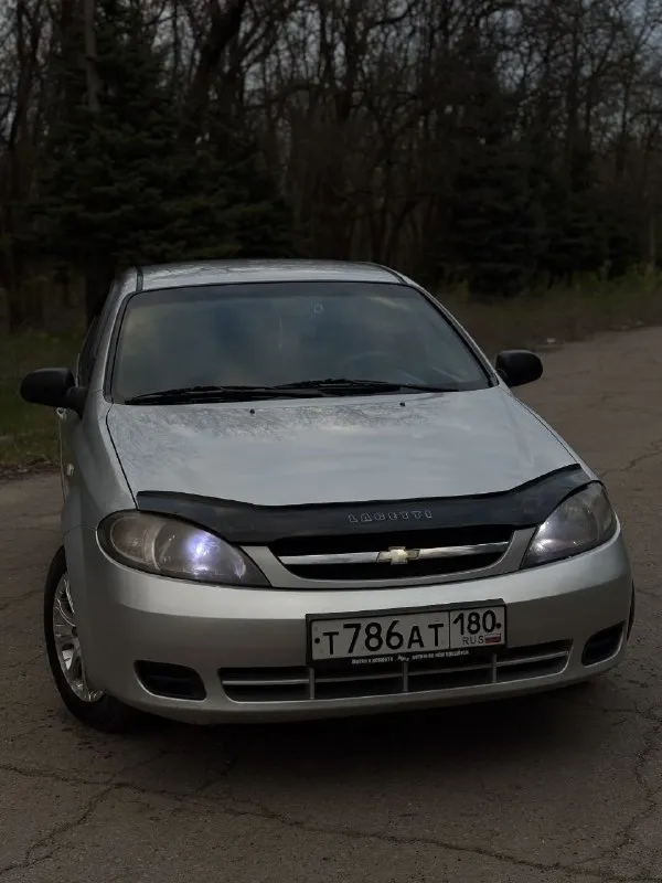 Продам chevrolet лачетти 2007г
1.4 16V, механика.
Пробег 138к.
Авто в отличном состоянии на полном ходу.
Гур, абс, передние стеклоподъёмники, 2din магнитола, ухоженный салон!
Вместительный багажник.
Кузов целый но есть моменты по лкп.
Титановые диски с летней резиной.
Переоформление в мрэо, город горловка.
Цена 470 ₽ торг
+79493658942
📲 Tg: @max_180rus
📞 Звоните: +7(949)3658942 - фотография - 3