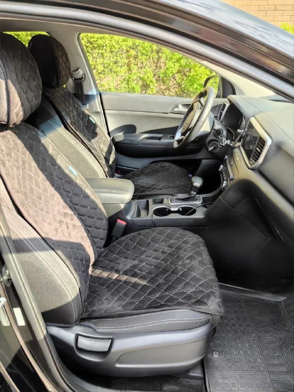 Продам kia спортейдж 4, с бензиновым двигателем 2,4. год 2020. пробег родной, реальный 63 300 км, не скрученный. полный привод. родное лобовое стекло. кузов, пластик, хром в идеальном состоянии. насыщенный богатый чёрный цвет. я единственный владелец по птс, владею 3 года. машинка с америки ( там был вандализм). в семье это не единственная машина поэтому эксплуатировалась мало и аккуратно. за машиной постоянно ухаживали, замена масла каждые 7 тыс. км. двигатель мощный, 184 л. с. коробка без пинков. салон в отличном состоянии. есть всё для комфортной езды. стоит новая летняя резина. если интересует отличная, надёжная, мощная машина, приезжайте забирайте. за машину не стыдно. любые проверки за ваш счёт. в подарок новому владельцу-полис осаго. цена 2 500 000₽ +79493365417 харцызск 📞 звоните: +7(949)3365417 - фотография - 7