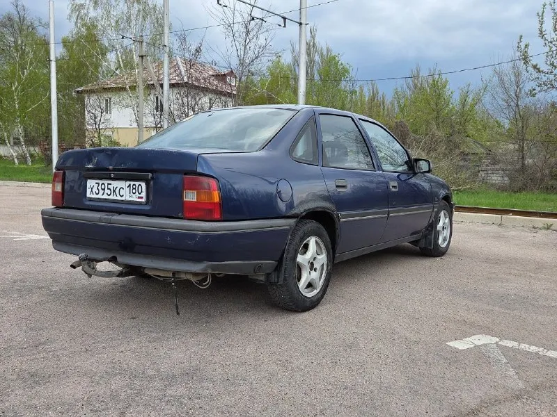 Opel vectra 1,6 бензин/газ мкпп 310т км 1992г комплектация с гуром, не дымящим мотором, с новым сцеплением/свежим аккумулятором/с генератором после ремонта! авто в хорошем рабочем состоянии. сел поехал, без срочных вложений. правый порог, комплект чехлов и косяки по кузову в подарок) газ и фаркоп вписаны. авто переоформляется без проблем, диагностическая карта(техосмотр) есть! 150т руб 9495213411 - фотография - 5