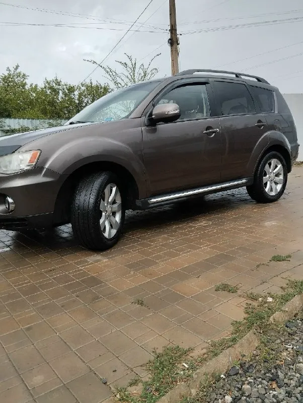 Продам mitsubishi outlander 2010 года. Пробег 163.000 миль. Обьем 3 литра. 230 л. С. Обычный 6 ступенчатый автомат. Цена 1.350000.просмотр г. Комсомольское. ±79490452570.
📞 Звоните: +7(949)0452570 - фотография - 3