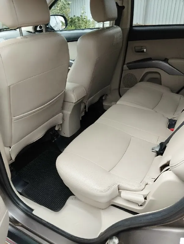 Продам mitsubishi outlander 2010 года. Пробег 163.000 миль. Обьем 3 литра. 230 л. С. Обычный 6 ступенчатый автомат. Цена 1.350000.просмотр г. Комсомольское. ±79490452570.
📞 Звоните: +7(949)0452570 - фотография - 5