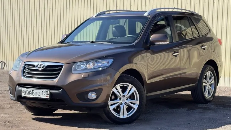 Тел. +79496447941 продам hyundai santa fe 2011г. в идеальном состоянии! по автомобилю делать ничего не надо!! готов ехать на любые проверки за ваш счёт! авто без дтп! автомобиль весь в родном окрасе!! можете приехать с толщиномером проверить! стёкла все заводские включая лобовое! птс оригинал два владельца по птс переоформление в мрэо комплектация двигатель 2.4 бензин пробег 220т родной! abs esp airbag без ключевой доступ запуск start stop круиз контроль бортовой компьютер камера заднего вида кожаный салон электропривод сидения помощь при спуске подогрев сидений подогрев зеркал parktronic датчик света датчик дождя электро слаживания зеркал двухзонный климат контроль 4 стеклоподъемника полный привод хорошая резина два ключа цена 1.220.000т. р очень срочно торг возможно продажа в кредит 📲 tg: @artur_dadunia 📞 звоните: +7(949)6447941 - фотография - 1