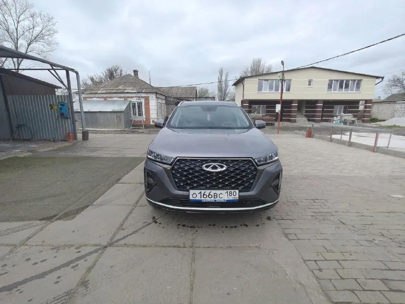 Срочно продам chery tigo 7 pro max 🗓 год выпуска: 2024 ⏳ пробег: 53.000 км 🚨 двигатель: 1.5 турбо л 150 л. с 🛠️ кпп: вариатор ⛽️ топливо: бензин 🚘 привод: передний 🎨 цвет: серый 🚀комплектация: климат-контроль подогревы сидений круиз контроль подогрев переднего и заднего стекла. панорама. камеры 360° цена: 1.700.000 р. +79497078489 telegram, max - фотография - 1