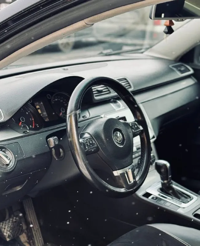 Volkswagen passat b7 цена-1.150.000руб год: 2012 объем: 1.8t пробег: 196.000км коробка: робот привод: передний осмотр: макеевка +79493240841 📲 tg: @desantos_1 📞 звоните: +7(949)3240841 - фотография - 6