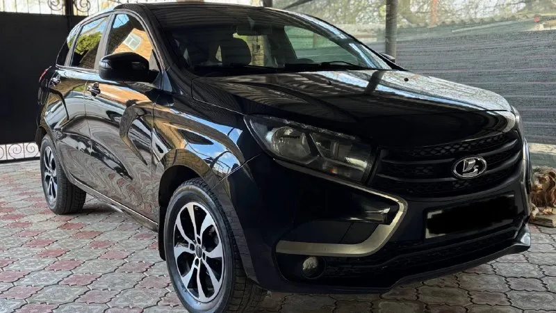 ✅продам✅ lada x-ray 1.6 16v (106л. с) 2017г. в. 1 хозяин. зеленая автотека. максимальная комплектация. автомобиль в отличном состоянии! не требует никаких вложений! кузов соответствует фоткам! абсолютно без нюансов! все герметики и швы родные! остекление оригинальное, включая лобовое стекло! двигатель кпп ходовая часть на 5/5! по автомобилю нету никаких нареканий! авто завел-сел-и-поехал! максимальная комплектация: •климат контроль, •системы abs esp, •датчики дождя, •датчики света, •4эл. стеклоподъемника, •подогрев сидений, •подогрев лобовго стекла, •мульти руль, •электра усилитель руля, •эл. регулировка зеркал, •сервисные книжки, •два ключа. салон в хорошем ухоженном состоянии! без потертостей! документы чистые переоформление без проблем! цена 795.000т/р. торг уместен! тел: +7 (949) 323-53-86. - фотография - 3