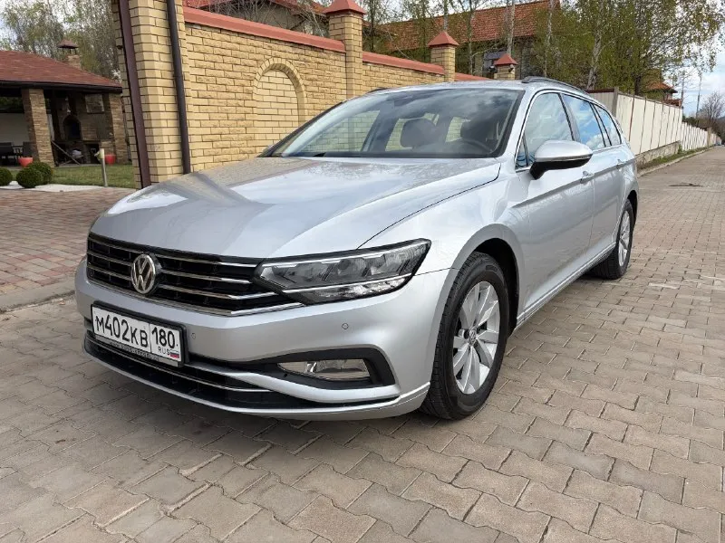 Vw passat variant 1,6 tdi. год выпуска: 2020. пробег: 104 000км. мощность: 120 л. с. стоимость: 2 080 000₽. цена снижена на короткий период времени! автомобиль для тех, кто понимает разницу между грузией и германией. куплен у официального дилера в штутгарте. машина в абcолютно идeальнoм cостоянии нового aвтомобиля. ни один фрагмeнт кузова не перeкpашивался. автомобиль находится в донецке. комплектация: 7-ст. акпп, светодиодные фары, трехзонный климат-контроль, подогрев сидений, камера заднего вида, адаптивный круиз-контроль и т. д. обслуживание исключительно у официального дилера. имеется вся история. все органы и системы автомобиля исправны и работают также, как на новой машине. просторный, комфортный и очень экономичный автомобиль для всей семьи. тел. : +7 949 484 29 53. 📞 🇷🇺 звоните: +79494842953 - фотография - 1