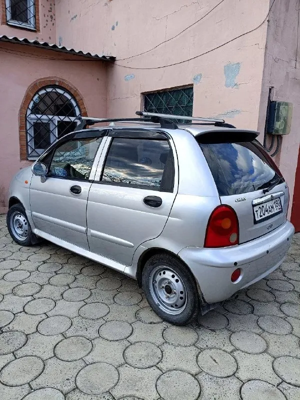 Продам автомобиль черри qq в хорошем состоянии. год выпуска -2011. коробка автомат. объём двигателя 1,1. цена 300 000 т. р. торг уместен. т. +7949 714 31 06. г. мариуполь. - фотография - 3
