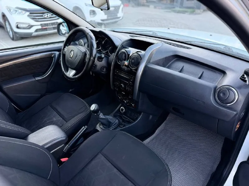 🚘марка: renault duster 📅год выпуска: 2016 ⚙️двигатель: 1,6 л ⛽️вид топлива: бензин 📦кпп:механика 💴цена: 1.100.000₽ ⬇️ 🗺️пробег:236.000 км 📱номер телефона: +79497534186 -кондиционер ⁃ мультируль - электро стеклоподъемники -электро регулировка зеркал - центральный замок, -подушки безопасности (airbag), abs, esp. ⁃ акустика, aux, usb, bluetooth 📞 🇷🇺 звоните: +79497534186 +79498412488 📍•город мариуполь - фотография - 2