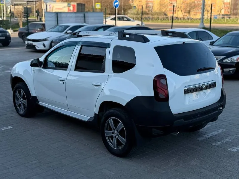 🚘марка: renault duster 📅год выпуска: 2016 ⚙️двигатель: 1,6 л ⛽️вид топлива: бензин 📦кпп:механика 💴цена: 1.100.000₽ ⬇️ 🗺️пробег:236.000 км 📱номер телефона: +79497534186 -кондиционер ⁃ мультируль - электро стеклоподъемники -электро регулировка зеркал - центральный замок, -подушки безопасности (airbag), abs, esp. ⁃ акустика, aux, usb, bluetooth 📞 🇷🇺 звоните: +79497534186 +79498412488 📍•город мариуполь - фотография - 5