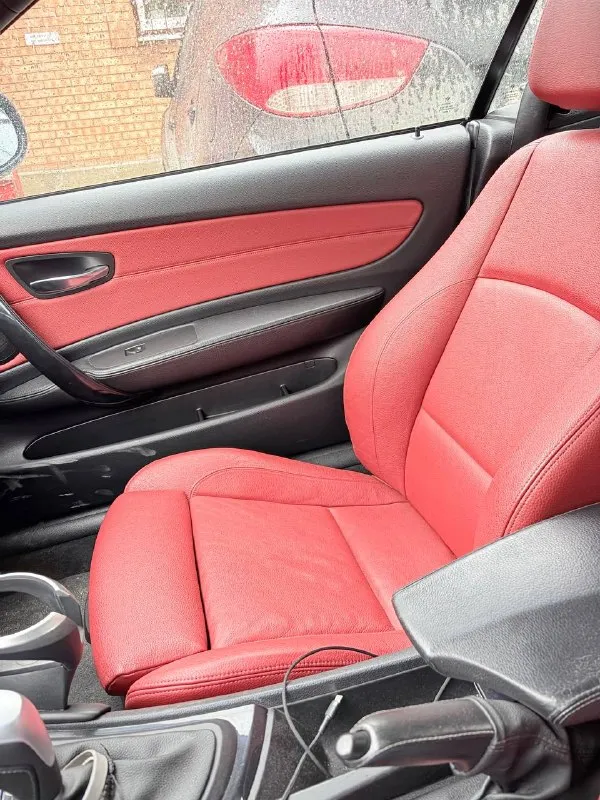 Добрый день разместите пожалуйста в продаже bmw 125 cabrio 218лс 2011 год, пробег 175000км состояние идеальное. обслужена полностью по комплектации: музыка logic 7 / harman kardon подсветка ручек подвеска м-тех бампера и пороги м-тех фары с ресницами громкая связь топовый салон с подкачками цена 2млн из-за срочности 89282267707 андрей - фотография - 2