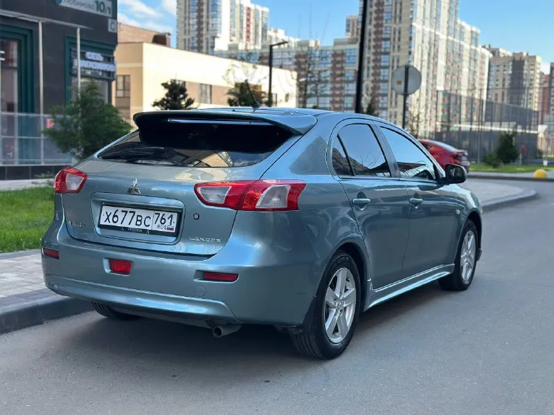 Mitsubishi lancer x 1.8 a/t 2008
Последний самурай
Автомобиль в прекрасном состоянии и красивом цвете в кузове . Самая полная комплектация. Очень просторный багажник. Полностью обслужен. Мотор коробка в идеале. Ходовая и тормоза новые. Приятный и экономичный в ходу при этом очень прост в обслуживание. Новая резина
✅Круиз контроль
✅Акпп
✅Подогревы сидений
✅Мультируль
✅Климат контроль
✅Датчик дождя
✅Датчик света
✅Вложений не требует.
🚙 247 000 Км
💵 740 000₽
☎️ +7 (949) 573-62-32 Сергей - фотография - 3