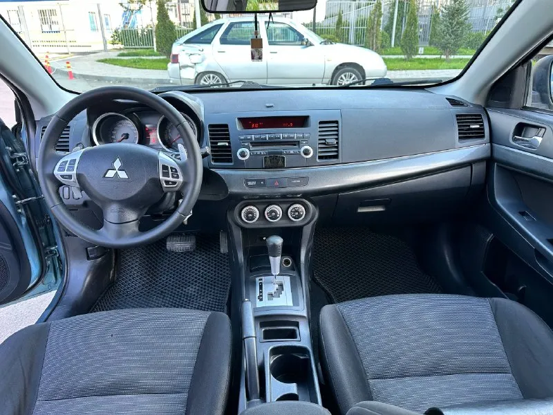 Mitsubishi lancer x 1.8 a/t 2008
Последний самурай
Автомобиль в прекрасном состоянии и красивом цвете в кузове . Самая полная комплектация. Очень просторный багажник. Полностью обслужен. Мотор коробка в идеале. Ходовая и тормоза новые. Приятный и экономичный в ходу при этом очень прост в обслуживание. Новая резина
✅Круиз контроль
✅Акпп
✅Подогревы сидений
✅Мультируль
✅Климат контроль
✅Датчик дождя
✅Датчик света
✅Вложений не требует.
🚙 247 000 Км
💵 740 000₽
☎️ +7 (949) 573-62-32 Сергей - фотография - 6