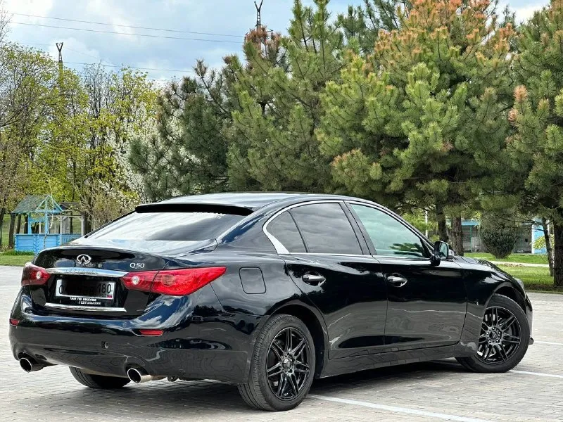 Продам свой автомобиль! 👑👑👑👑👑👑👑👑👑👑 infinity q50 2014год 2.0t автомобиль в отличном состоянии полностью обслужена, во владение 3 года родной пробег 185.000 также два комплекта резины на дисках! комплектация максимальная цена 1.350-000₽ ▶️смотреть больше фото◀️ остальные вопросы по тел! звоните +7949-386-25-76 📲 tg: n_77 📞 звоните: +7(949)3862576 - фотография - 3