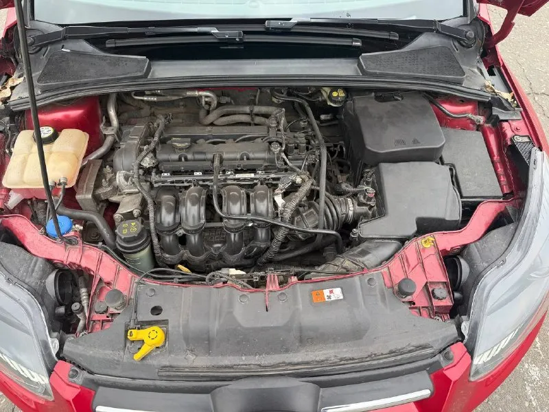 Продам ford focus 3 2011г. двигатель 1.6, автомат пробег 150000 полностью родная лкп цена 880000р зимняя резина 1н сезон в подарок тел 79495175866 - фотография - 2
