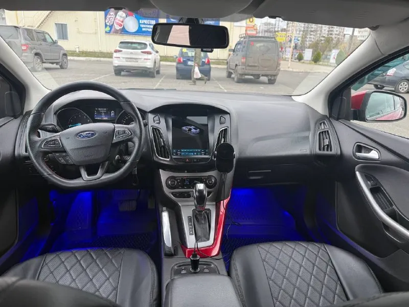 Продам ford focus 3 2011г. двигатель 1.6, автомат пробег 150000 полностью родная лкп цена 880000р зимняя резина 1н сезон в подарок тел 79495175866 - фотография - 6