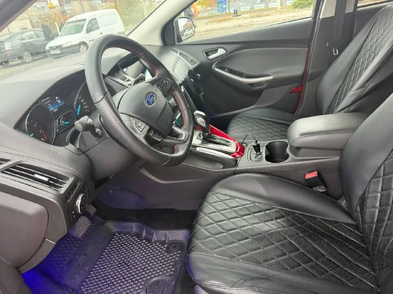 Продам ford focus 3 2011г. двигатель 1.6, автомат пробег 150000 полностью родная лкп цена 880000р зимняя резина 1н сезон в подарок тел 79495175866 - фотография - 7