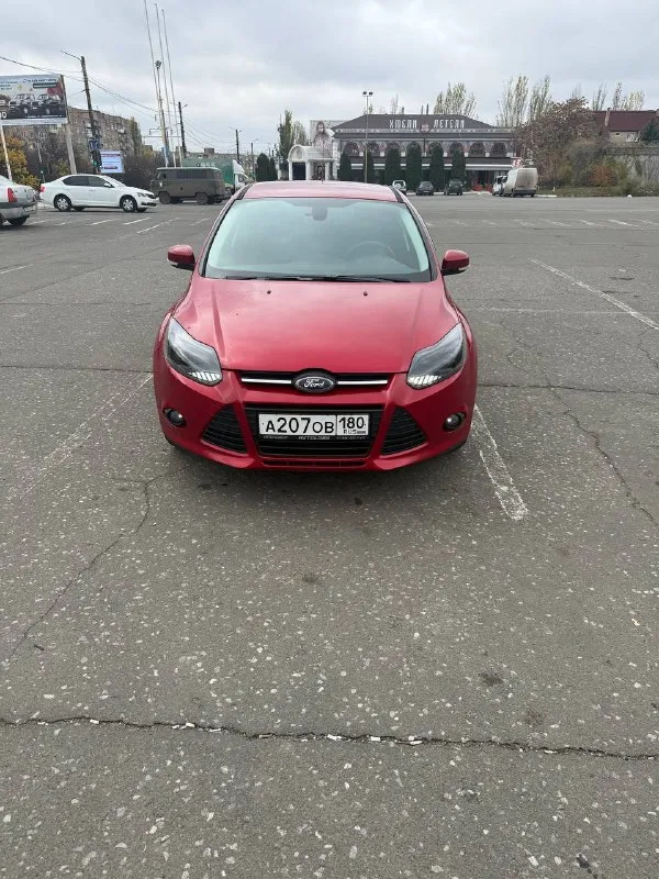Продам ford focus 3 2011г. двигатель 1.6, автомат пробег 150000 полностью родная лкп цена 880000р зимняя резина 1н сезон в подарок тел 79495175866 - фотография - 9