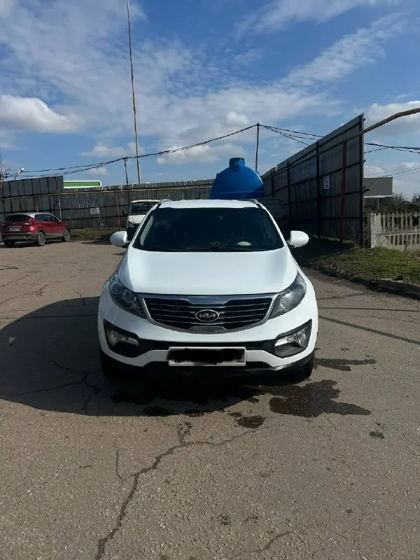 Продажа, донецк. kia sportage sl 2.0 мкпп 170 000 родного пробега! собственник, в пользовании автомобиль длительное время, много чего сделано, перебрана ходовая, произведена замена цепи, масла и фильтра меняются своевременно, резина зима-лето, катализатор удален, т. к. это болячка данных автомобилей. более подробно расскажу по телефону +79498100438 цена 1.250 млн, возможен торг - фотография - 1