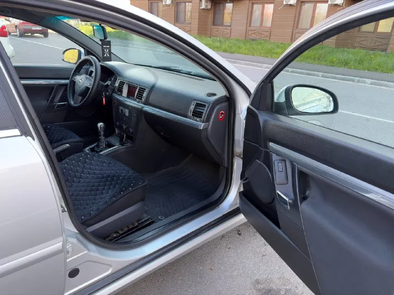 Opel vectra 2006 240 000км 2.0 turbo 6 ступенчатая коробка передач автомобиль в отличном состоянии двигатель работает тихо мягко ходовая без посторонних звуков кузов без рыжиков почти вся в заводском окрасе машина эмоция!кто ездил на этом моторе знает на что способен 2.0 турбо цена 595 000₽ остальные вопросы по телефону: +79496361868 телеграмм +380681107553 телеграмм 📲 tg: vanya vanya 📞 звоните: +7(949)6361868 - фотография - 10