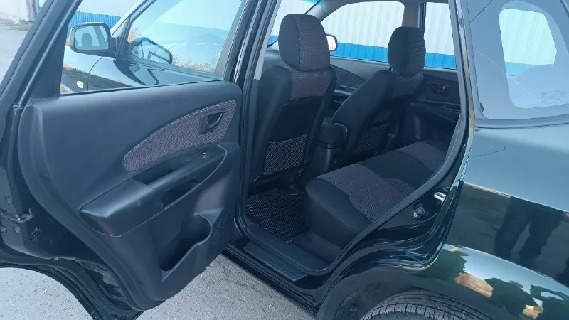 Hyundai tucson (hyundai туксон) 2.0мт 2wd 2008г. в. родной пробег 148 тыс. км! 2 собственника за всё время эксплуатации, в последнем владении более 11 лет, автомобиль вовремя обслуживался, денег не жалели, ходовая обслужена, не гремит, не стучит. кузов в отличном состоянии, без коррозии, весь в заводском металле. самый простой и надёжный бензиновый двигатель с небольшим расходом топлива, дешевое обслуживание. в комплектации всё что требуется для комфортной эксплуатации: - кондиционер - подогревы сидений - abs, esp - магнитола android - сигнализация, 2 ключа техосмотр пройден, диагностическая карта в наличии! цена 950т. р. макеевка +79493943324 +79494542921 📞 звоните: +7(949)3943324 - фотография - 4