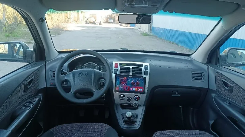 Hyundai tucson (hyundai туксон) 2.0мт 2wd 2008г. в. родной пробег 148 тыс. км! 2 собственника за всё время эксплуатации, в последнем владении более 11 лет, автомобиль вовремя обслуживался, денег не жалели, ходовая обслужена, не гремит, не стучит. кузов в отличном состоянии, без коррозии, весь в заводском металле. самый простой и надёжный бензиновый двигатель с небольшим расходом топлива, дешевое обслуживание. в комплектации всё что требуется для комфортной эксплуатации: - кондиционер - подогревы сидений - abs, esp - магнитола android - сигнализация, 2 ключа техосмотр пройден, диагностическая карта в наличии! цена 950т. р. макеевка +79493943324 +79494542921 📞 звоните: +7(949)3943324 - фотография - 8