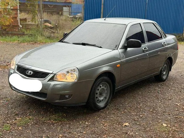 Продается приора 2011г по технической части никаких нареканий, новая ходовая, акб, тормоза перед, зад, замена масла. новая магнитола, колонки. по кузову присутствует небольшая потертость на задней арке. цена: 375 торг машина в пантелеймоновке. связь в телеграмм +79490168492 - фотография - 2