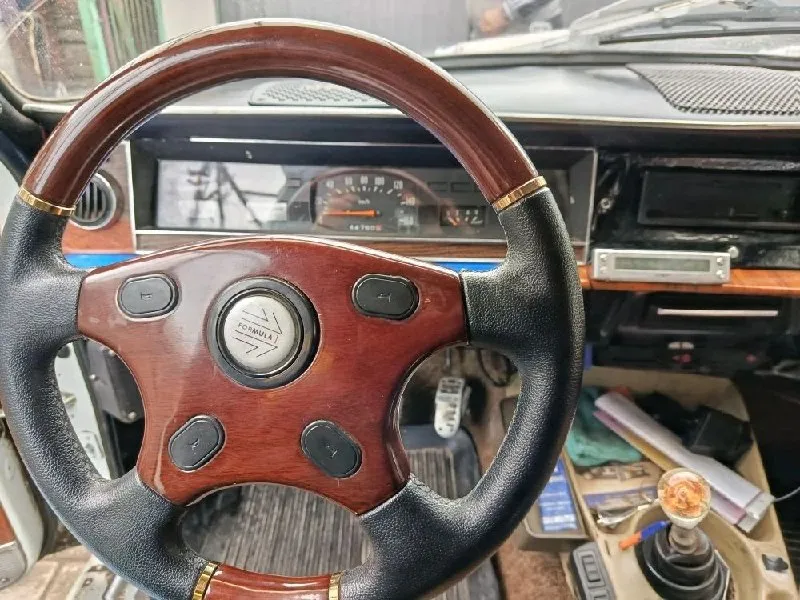 Продам газ, 24 "волга", белого цвета, 1974 года выпуска, пробег 110 000 километров. автомобиль в отличном состоянии, один собственник в птс. объем двигателя - 2,4 литра, мощность - 95 лошадиных сил, тип двигателя - бензиновый, коробка передач - механическая, привод - задний, установлено газобалонное оборудование. газ, 24 "волга"- это классический автомобиль, который стал символом советской эпохи. он обладает высокой надежностью и долговечностью, а также привлекательным дизайном. белый цвет делает автомобиль особенно элегантным и стильным. автомобиль прошел все необходимые проверки и готов к эксплуатации. состояние отличное, двигатель работает без нареканий, коробка передач переключается плавно, подвеска не стучит. пробег автомобиля небольшой, что говорит о его хорошем состоянии. машина не была в дтп, кузов в родной краске. цена 350000, +79495147153 📲 tg: @yuliya_on1983 📞 звоните: +7(949)5147153 - фотография - 4