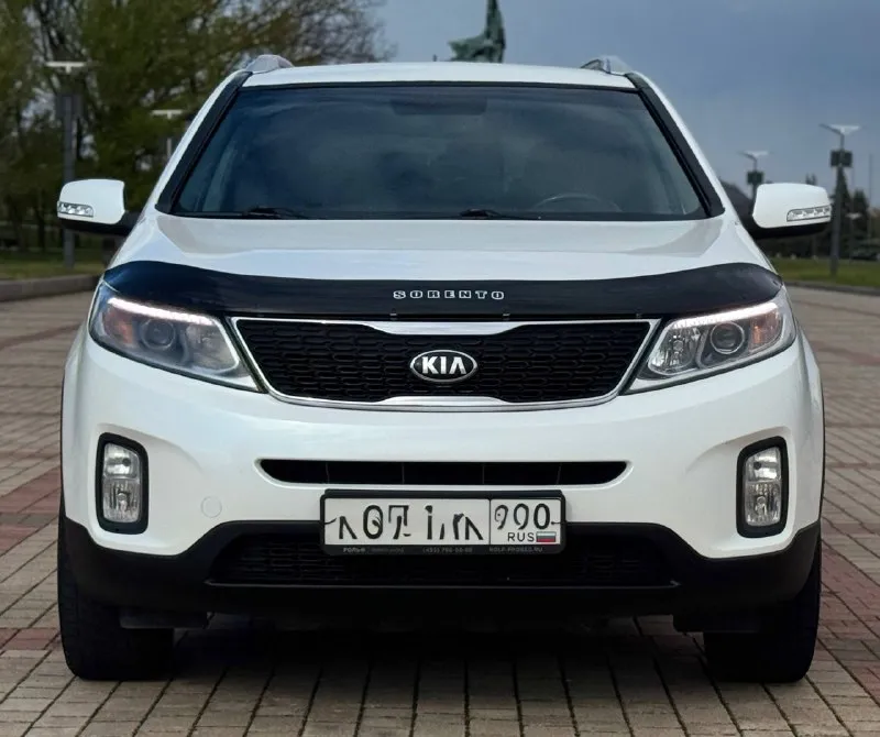 Kia sorento 2014 год двигатель 2.4 бензин коробка автомат пробег 174тыс. км автомобиль в отличном состоянии, авто обслужен от и до, вложения не требует не какого от слова совсем ! комплектация электропривод зеркал полный привод помощь при спуске круизконтроль мультируль без ключевой доступ запуск старт stop камера заднего вида климат контроль двух зоны подогрев сидений подогрев зеркал подогрев дворников подогрев руля антибликовое зеркало датчик света датчик дождя два ключа abs esp airbag бортовой компьютер четыре стеклоподъемника с документами все в полном порядке, продажа с полным переоформлением в гаи г. донецк цена 1.570.000 звоните остальное по тел. +79496447942 возможно продажа в кредит - фотография - 2