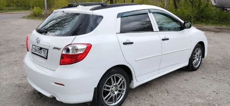 Продам тойота матрикс 2009 года, двигатель 1.8, коробка передач автомат, пробег 215 тыс, масла поменяны, ходовая без нареканий, установлена хорошая магнитола с интернетом, сигнализация пандора с автозапуском, тел. +79495125214, цена: 950.000 руб. - фотография - 5