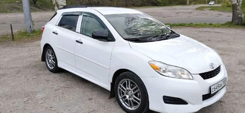 Продам тойота матрикс 2009 года, двигатель 1.8, коробка передач автомат, пробег 215 тыс, масла поменяны, ходовая без нареканий, установлена хорошая магнитола с интернетом, сигнализация пандора с автозапуском, тел. +79495125214, цена: 950.000 руб. - фотография - 7