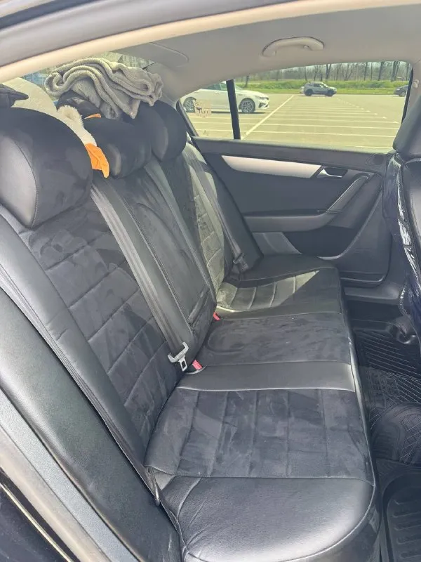 Volkswagen passat b7 2011 ✅полный электра пакет ✅обогрев всего кроме руля, задних сидений ✅климат контроль ✅передний привод ✅механика 6-ступка ✅1,4 турбо ✅ зимняя резина на штампах. ✅мотор после капиталки, новая турбина. ✅состояние хорошее для этого года. ✅ салон после частичной химчистки. ✅список всех работ по машине при встрече. денег не жалел, пытался все и сразу устранять. ✅собственник 1,1🍋 торг уместен. +79496454318 телеграмм на этом номере г. мариуполь - фотография - 7