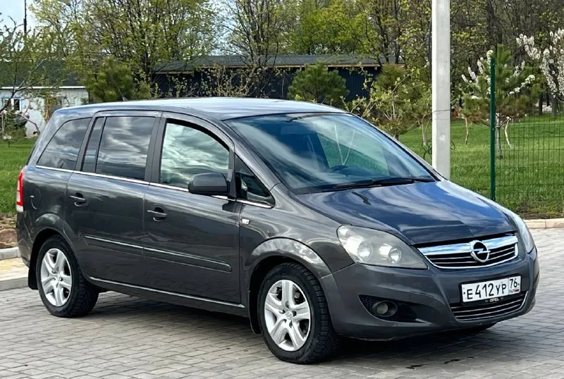 🚗 opel zafira b 🚀 обьем: 1.8 🐎206.000 км ⛽️ топливо: бензин 🚙кпп: механическая. 🛝мест 7 🛞резина : 2 комплекта зима лето 🛩год выпуска: 2010 🏎️ авто без дтп! 🌏место осмотра: г. донецк ☎️телефон: +79499269814 💵 550.000₽ с торгом! это самый низ рынка(смотрите рынок) - фотография - 4