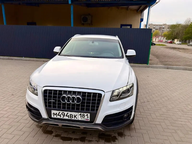🔥 audi q5 2009 — стиль, мощность и комфорт в одном авто! 🔥 продаю audi q5 2009 (пробег 257000) с надежным и динамичным двигателем 2.0 tfsi. отличный вариант для города и трассы — сочетание премиального комфорта и уверенного полного привода quattro. — мощный и экономичный двигатель 2.0 tfsi — легендарный полный привод quattro — уверенность на любой дороге — комфортный и просторный салон премиум-класса — отличная шумоизоляция и плавность хода — высокая посадка — удобство и безопасность 🛠 состояние: — технически полностью исправен — двигатель и коробка работают без нареканий — чистый, ухоженный салон — кузов в хорошем состоянии — регулярное обслуживание, своевременная замена расходников ⚙️ оснащение: — климат-контроль — webasto — мультимедиа система teyes lux one — полный электропакет — парктроники (передние/задние) — камера заднего вида —электропривод багажника с доводчиком 🎁 комплект зимней резины с дисками 💰 цена: 1500000 📲 пишите и звоните +79591210686 📞 звоните: +7(959)1210686 - фотография - 3