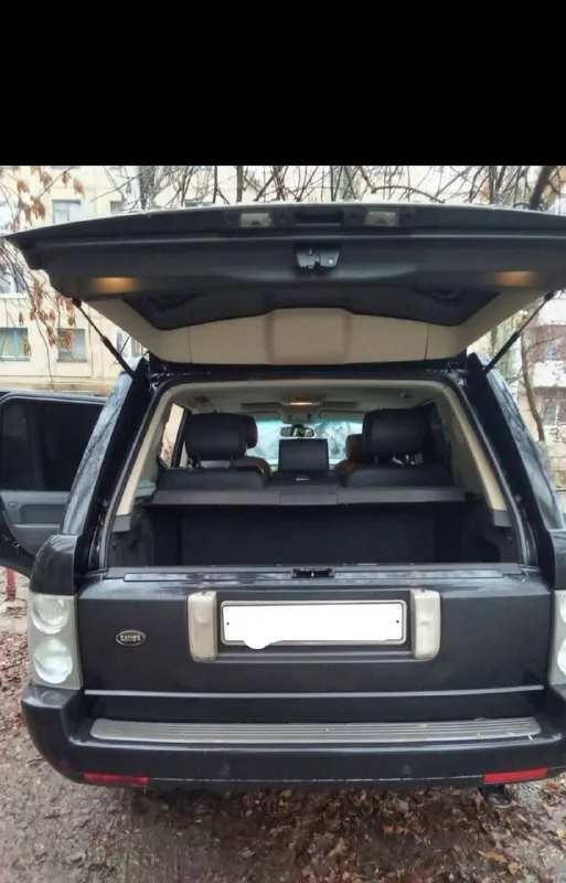 Продам land rover range rover 4.4 at, 2006, пробег 346 000 км авто в отличном состоянии обслуживался в ростове, стоит газ, автомобиль долго в семье и не один все вопросы по телефону +7 949 506-55-87 +7 949 103-62-88 1150000 торг - фотография - 3