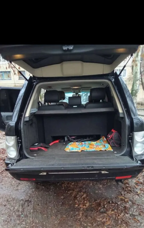 Продам land rover range rover 4.4 at, 2006, пробег 346 000 км авто в отличном состоянии обслуживался в ростове, стоит газ, автомобиль долго в семье и не один все вопросы по телефону +7 949 506-55-87 +7 949 103-62-88 1150000 торг - фотография - 4