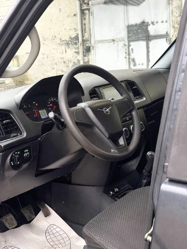 Уаз profi 2018 г. , 150 л. с., пробег 145 тыс. км, гбо, в отличном состоянии. идеален для доставки и бизнеса. цена — 1 150 000 ₽ (торг). донецк. тел. : +7 949 819-11-71. звоните с 9:00 до 16:00 - фотография - 3