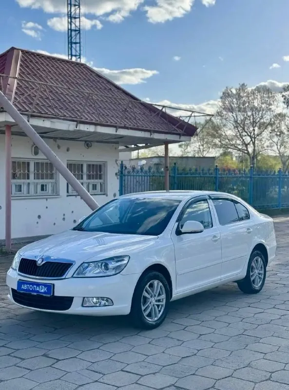 🇨🇿 skoda octavia a5 💰цена: 900 000р 🏢город: мариуполь 📅год выпуска: 2013 🧾пробег: 207 680 км. ⚙️двигатель: 1.6 ⛽топливо: бензин ⚙️кпп: автомат 📞 телефон: +7-949-551-91-52 +7-949-727-41-51 +7-989-263-55-56 💾 описание: продам легенду донб. .. mg/emoji/40/e29c85.png')">✅ оцинкованный кузов лифтбек ✅ ни намёка на коррозию ✅ отличное состояние как внешне, так и технически ✅ отличная комплектация: двух зонный климат-контроль, кожаный руль, линзы, подогрев передних сидений, электро-зеркала с подогревом, все электро стёкла, abs, airbag, бортовой компьютер, гидроусилитель руля, регулировка сидений водителя и пассажира по высоте, литые диски. улица шевченко 2️⃣6️⃣9️⃣ ➕автомобиль с пройденным техническим осмотром и готов к переоформлению. 🏦 возможна продажа в кредит по двум документам. - фотография - 3
