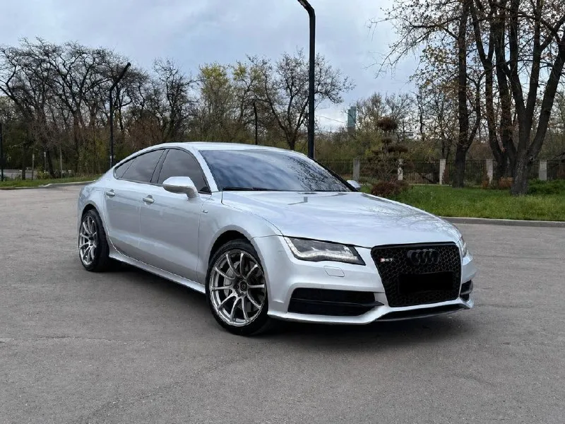 Продам audi a7 s-line 2012 автомобиль отлично выглядит по кузову, целый, ровный и красивый! 3 литра бензин! обслужен полностью, нет нареканий! нет задиров, дыма, работает тихо и ровно коробка без нареканий, нет ни пинков, ни пробуксовок! переключает мягко и плавно! ходовая часть обслужена, ничего не гремит, вообще нет посторонних шумов! жирная комплектация, все работает. очень много допов в машине детальней звоните обмен, помощь в кредите. юридически чистый автомобиль, полное оформление цена для быстрого покупателя 1650.000р очень приятная стоимость, за такой автомобиль не найти 89494538040 89281188827 📞 звоните: +7(949)4538040 - фотография - 3