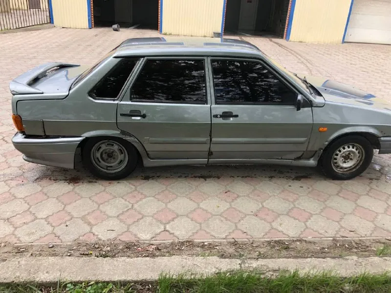 Продам ваз 2115 год выпуска 2005. 1.5 без нареканий. коробка 5ст все передачи на месте. ходовая на 4. по кузову днище полностью переварено, задние стаканы, лонжероны всё целое обработанное кому интересно предоставлю фото. по внешнему виду страдают двери и бампера ( присутствуют возрастные болячки). стоит выхлопная трасса subaru саунд. салон на 4 приятная музыка. новая система охлаждения. по документам полностью ровная (стс птс дкп всё на руках) переоформление без проблем хозяин друг может присутствовать при продаже автомобиля. подробнее могу рассказать по телефону +79490263837 цена 150₽+хороший торг реальному покупателю. 📞 звоните: +7(949)0263837 - фотография - 1