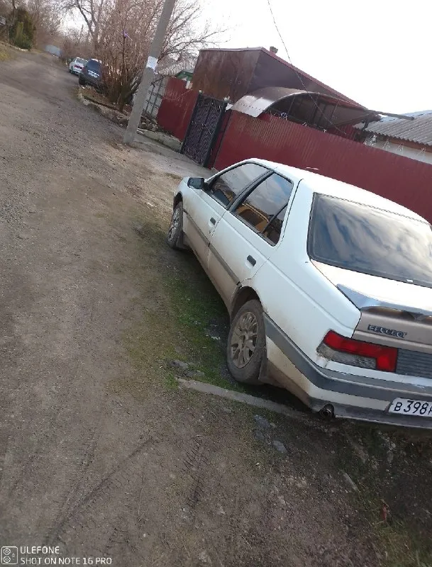 Продам peugeot 405 в нормальном состоянии не гнелая хочу 💯 т р больше информации по тел+79495872950 📞 звоните: +7(949)5872950 - фотография - 2