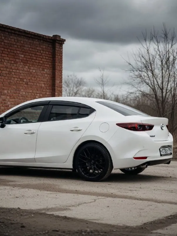 Mazda 3 2014 1.6l акпп 🔥 1 070 000 руб. 🔥 105 л. с. пробег 140 тыс. км продам качественное авто, в хорошем состоянии, вложений никаких не требует, сел и поехал, двигатель без нареканий, коробка прям в идеале, недавно была замена масло в акпп, переключает очень плавно и без рывков. по кузову без критики, рыжиков нет. автомобиль очень экономичный и недорогой в обслуживании, расход по трассе 6 литров. каждый день на ходу, за авто не стыдно любые проверки! продаю по низу рынка, пока есть интересующий меня автомобиль!!! макеевка +79495058019 только звонки - фотография - 4
