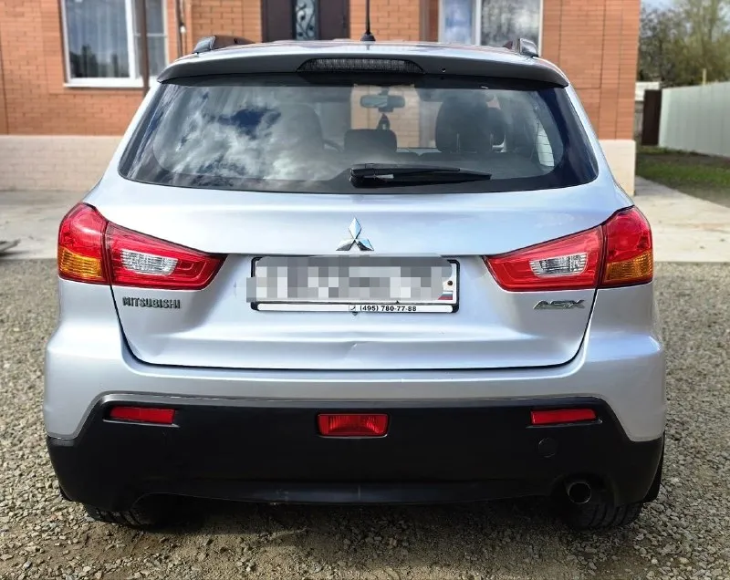 Продаю автомобиль mitsubishi asx 2011 года в отличном состоянии для своих лет. один владелец с момента покупки. без дтп родной пробег 200000. по кузову как на фото гнили ржавчины нет. мотор 1.6 механика. два комплекта ключей. то проходила во время по регламенту. есть сервисная книжка, заказ наряды. салон чистый ухоженный. по тех. части в данный момент вложений не требует. продажа с полным переоформлением. юридически чист. осмотр г. донецк звонить по номеру телефона +79490881846 или пишите в телеграмм если нет связи. цена 1070000. - фотография - 5