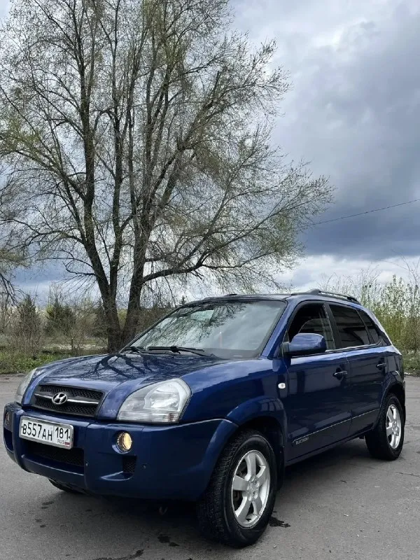 Hyundai tucson весь в заводском окрасе все остекление заводское 1 совбственик пробег :190,000( родной ) в дтп не участвовал корейская сборка год :2007 двигатель :2,0( масло не берет, не троит, не дымит ) коробка : механика ( все передачи втыкаются без хруста и вылетов ) ходовая часть вложений не требует передний привод комплектации : 12 подушек безопасности, кондиционер рабочий, противотуманный фары, 4-эл стеклоподъемника, эл- регулировка зеркал, abs, esp, корректор фар цена : 880,000 ( разумный торг у капота ) осмотре г снежное номер : +7949-792-17-35 max: +7918-538-47-12 📞 звоните: +7(949)7921735 - фотография - 1