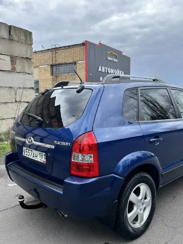 Hyundai tucson весь в заводском окрасе все остекление заводское 1 совбственик пробег :190,000( родной ) в дтп не участвовал корейская сборка год :2007 двигатель :2,0( масло не берет, не троит, не дымит ) коробка : механика ( все передачи втыкаются без хруста и вылетов ) ходовая часть вложений не требует передний привод комплектации : 12 подушек безопасности, кондиционер рабочий, противотуманный фары, 4-эл стеклоподъемника, эл- регулировка зеркал, abs, esp, корректор фар цена : 880,000 ( разумный торг у капота ) осмотре г снежное номер : +7949-792-17-35 max: +7918-538-47-12 📞 звоните: +7(949)7921735 - фотография - 8