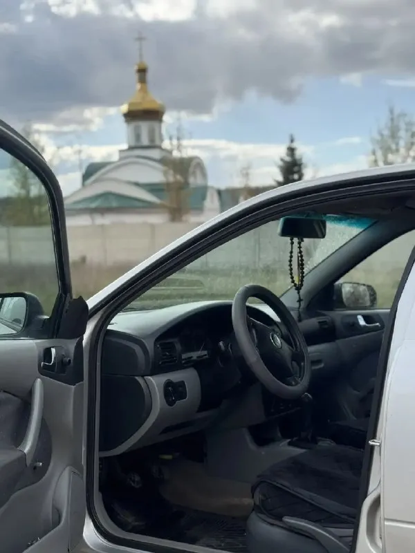 ❗️продам skoda octavia a4, 2001 года выпуска❗️ ✅ : 1.9 sdi ✅тех. осмотр пройден !! ✅продажа с гос. номером. ✅пробег 400к ( мотор после кап. ремонта проехал ~15к ) ✅днище, стаканы идеал. по лкп есть возрастные косяки, все видно на фото. ✅салон ухоженный, не прокурен. ✅лобовое без сколов и трещин ✅ , коробка в хорошем состоянии ✅ходовая в отличном состоянии ✅резина лето и зима в отличном состоянии ✅я собственник, переоформление без проблем! ❗️вписан фаркоп ( отдам в комплекте ). отдам задние стойки с пружинами. цена: 365.000 осмотр: г. луганск +7 959 152 0353 📞 звоните: +7(959)1520353 - фотография - 5