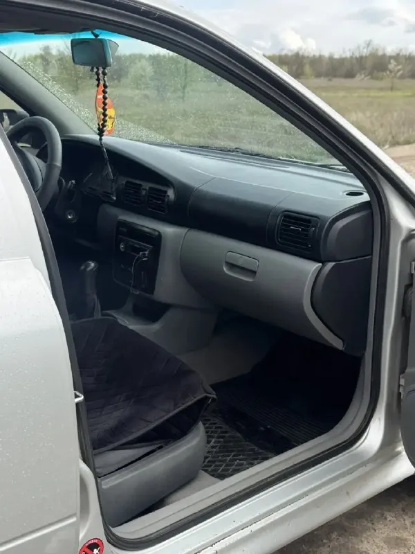 ❗️продам skoda octavia a4, 2001 года выпуска❗️ ✅ : 1.9 sdi ✅тех. осмотр пройден !! ✅продажа с гос. номером. ✅пробег 400к ( мотор после кап. ремонта проехал ~15к ) ✅днище, стаканы идеал. по лкп есть возрастные косяки, все видно на фото. ✅салон ухоженный, не прокурен. ✅лобовое без сколов и трещин ✅ , коробка в хорошем состоянии ✅ходовая в отличном состоянии ✅резина лето и зима в отличном состоянии ✅я собственник, переоформление без проблем! ❗️вписан фаркоп ( отдам в комплекте ). отдам задние стойки с пружинами. цена: 365.000 осмотр: г. луганск +7 959 152 0353 📞 звоните: +7(959)1520353 - фотография - 9